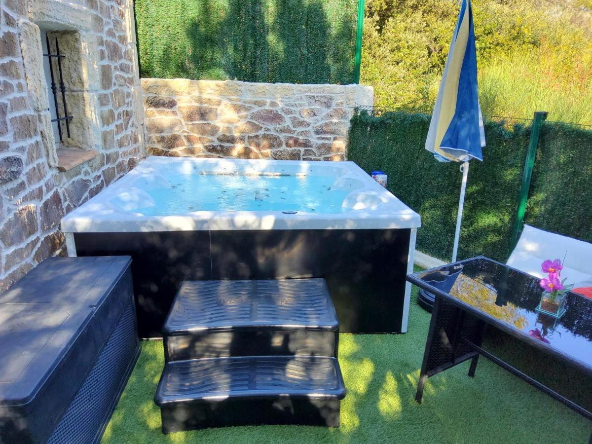 Studio Faillant Lorgues Spa Privatif Avec Superbe Piscine Ngoại thất bức ảnh